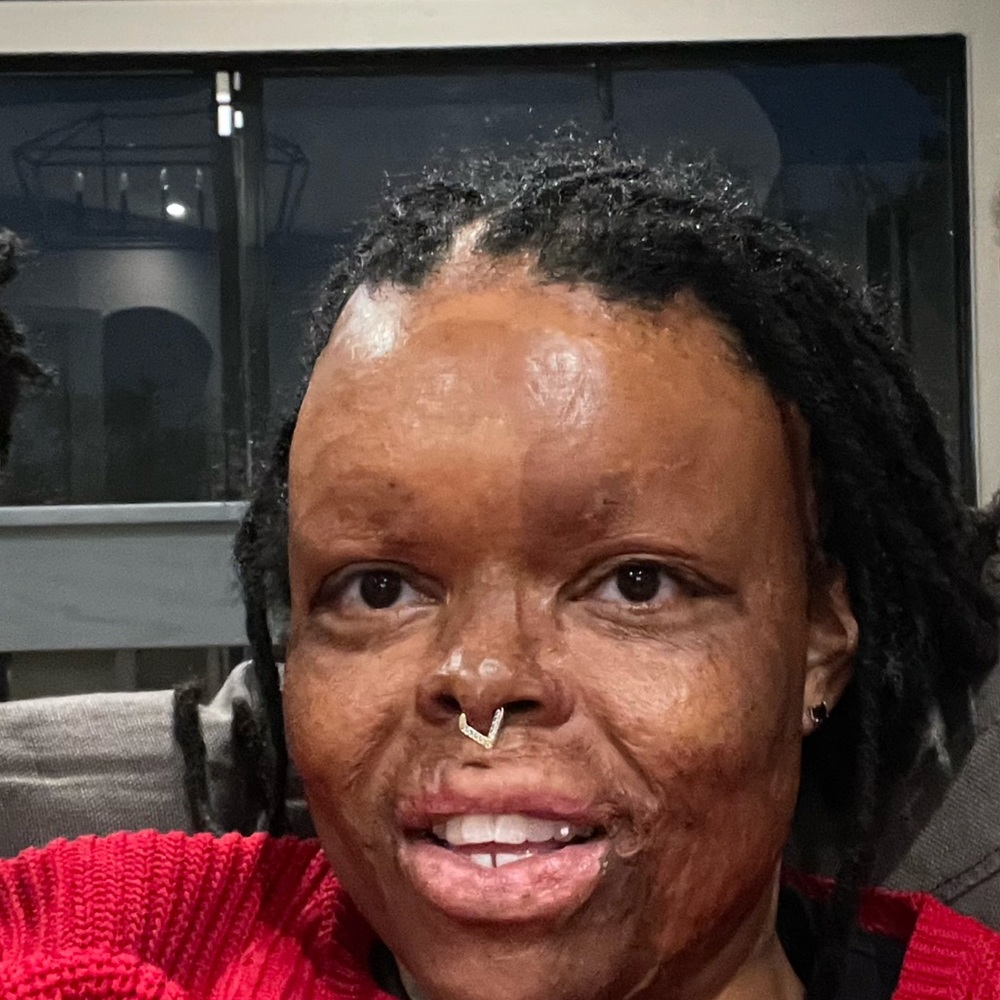 Meet your Posher, Deidra